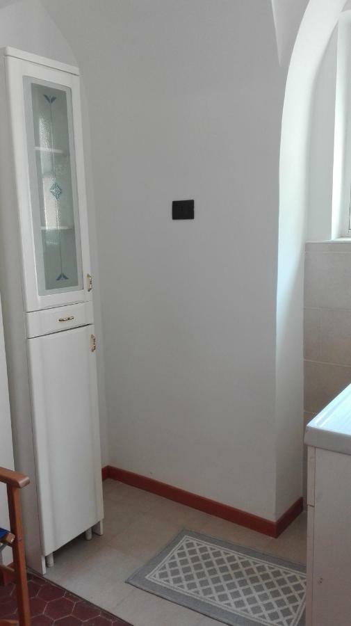Lagrange Galleria D'arte Apartamento